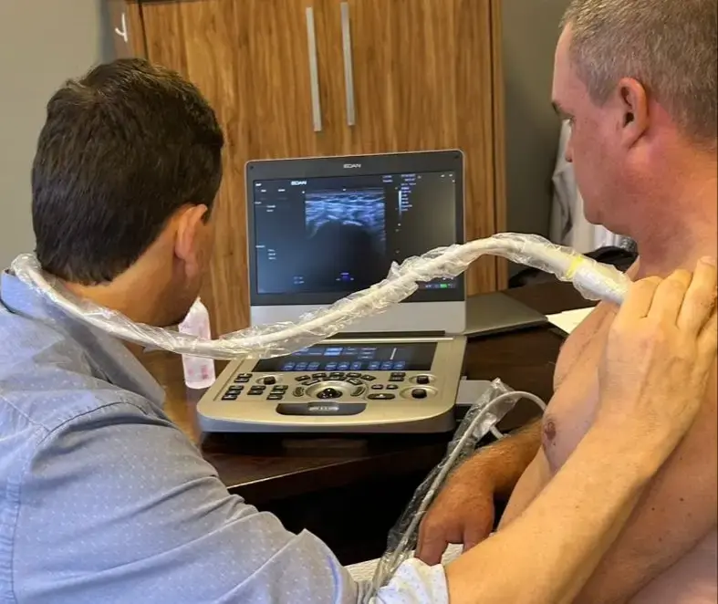 Avaliação do ombro com ultrassom no consultório
